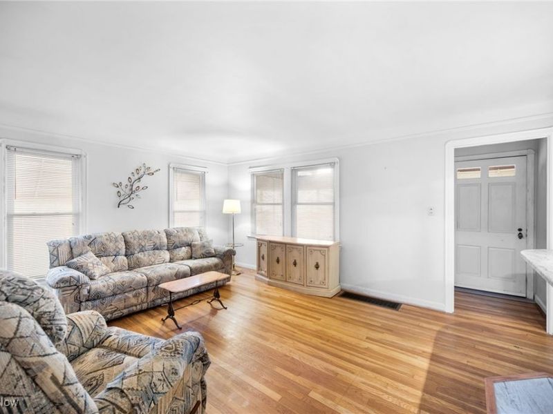 3721 W 129th Street, Cleveland, OH 44111 Photo 3