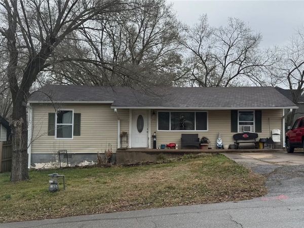 1840 S Ashwood Avenue , Fayetteville, AR 72701