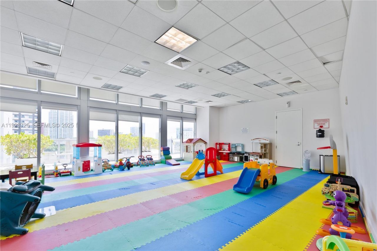 1111 SW 1st Ave, Unit 2614-N, Miami, FL 33130 Photo