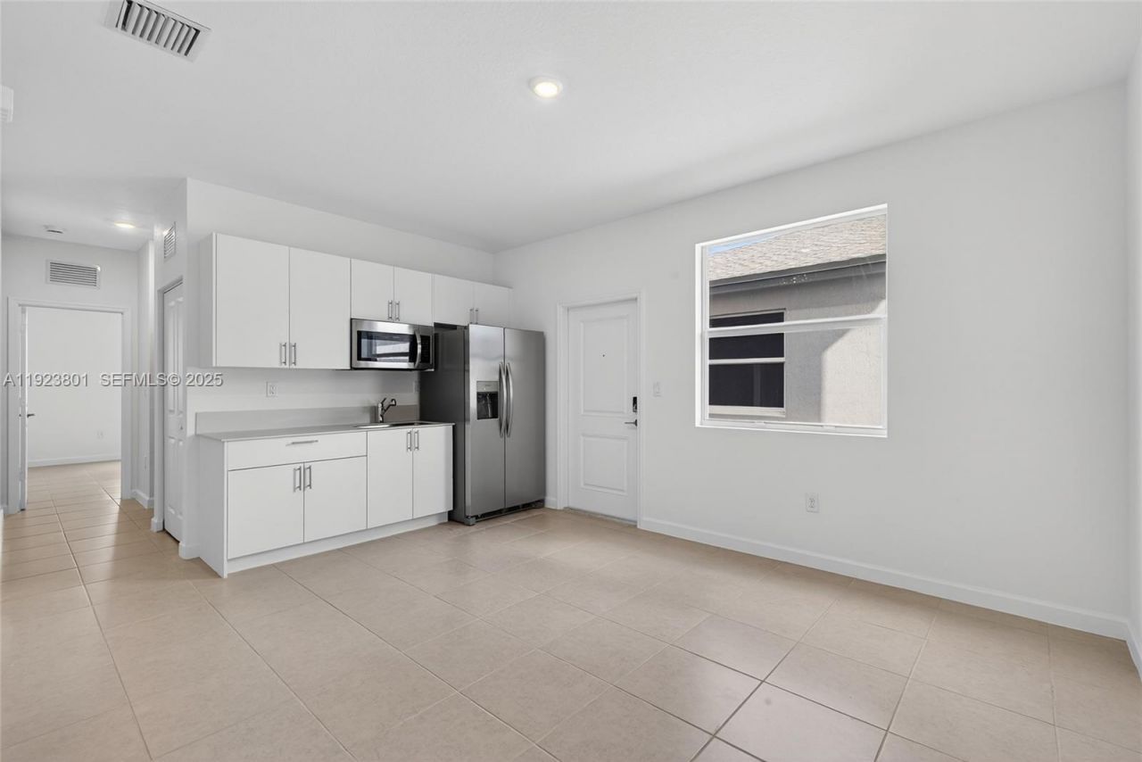 19431 340th Street, Miami, FL 33034 Photo