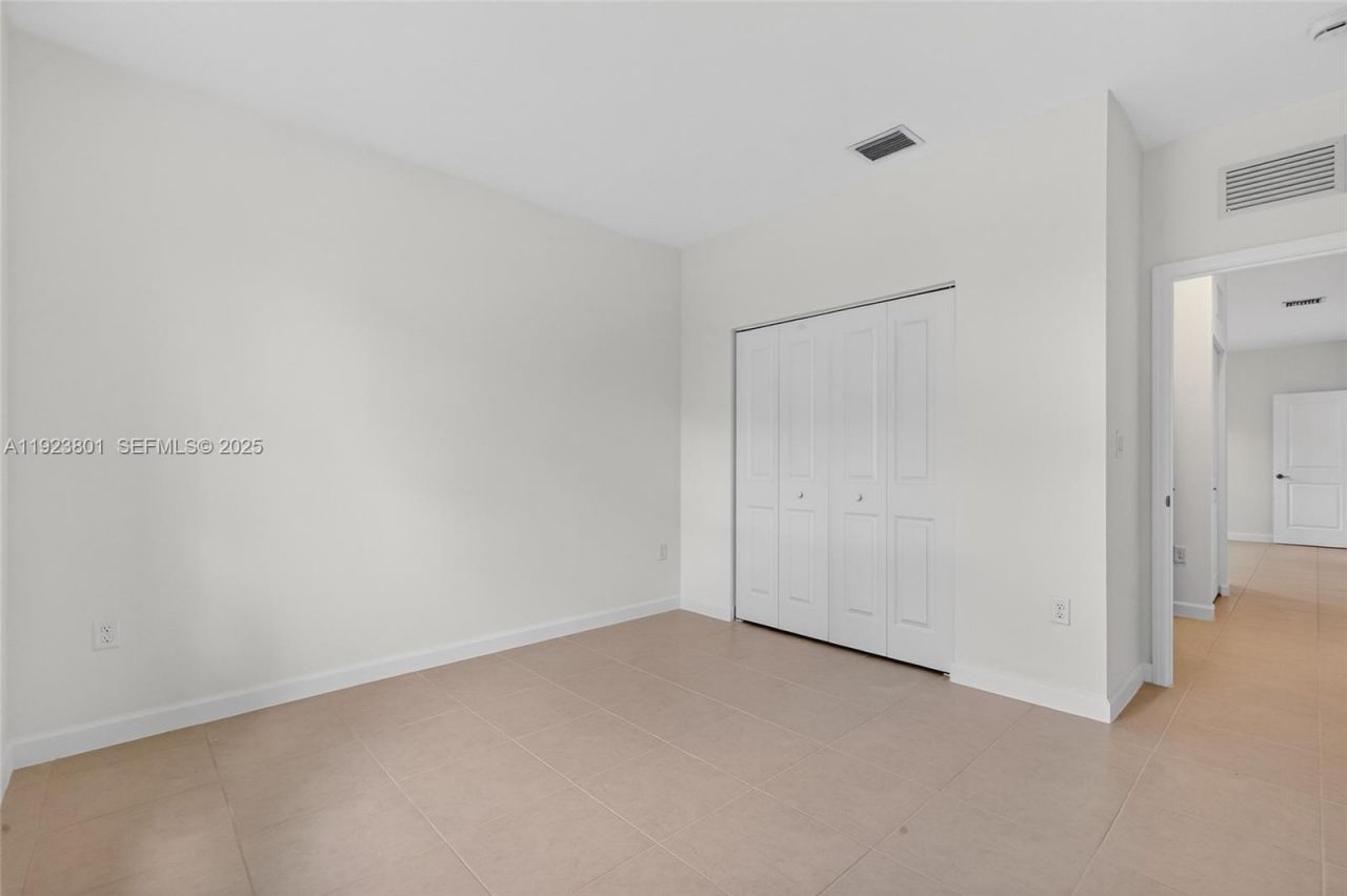 19431 340th Street, Miami, FL 33034 Photo