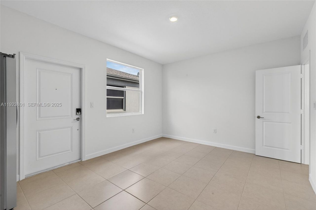 19431 340th Street, Miami, FL 33034 Photo