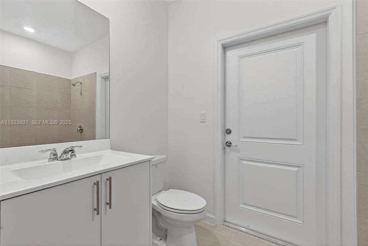 19431 340th Street, Miami, FL 33034 Photo