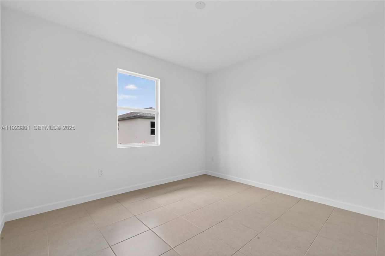 19431 340th Street, Miami, FL 33034 Photo