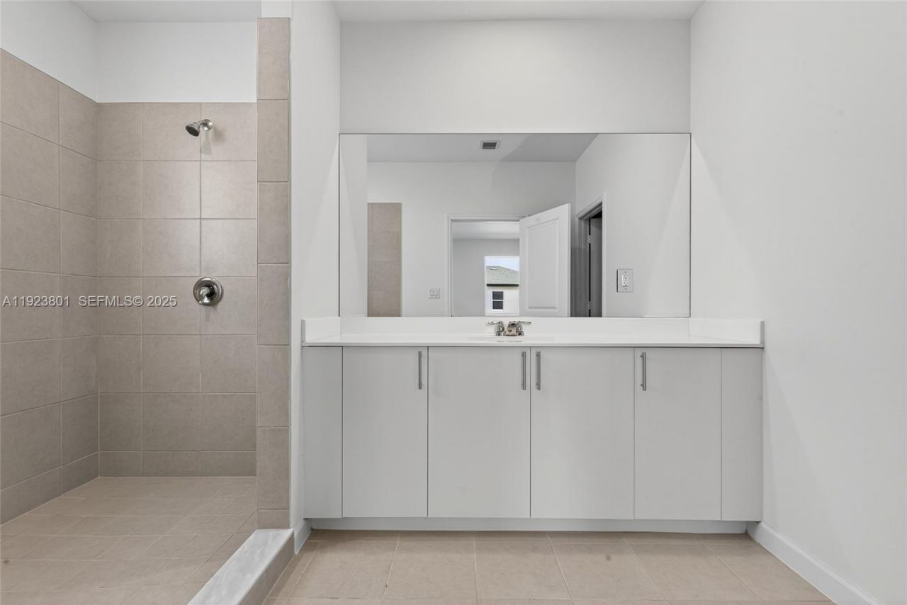 19431 340th Street, Miami, FL 33034 Photo