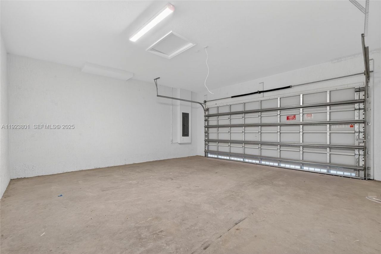 19431 340th Street, Miami, FL 33034 Photo