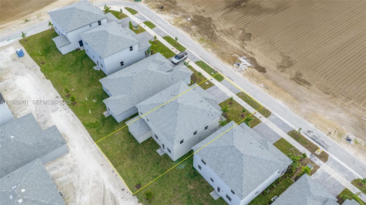 19431 340th Street, Miami, FL 33034 Photo