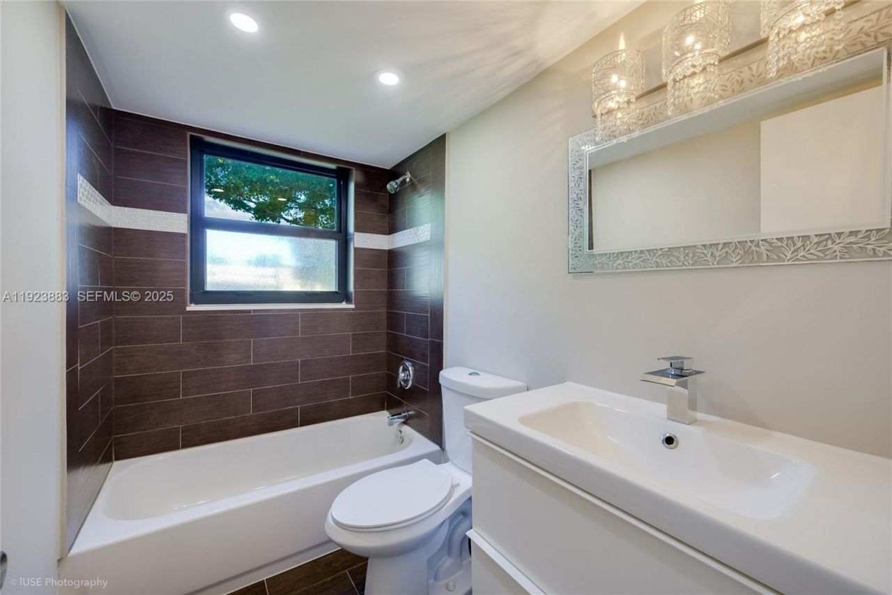 3361 NW 85th Ave, Unit 201, Coral Springs, FL 33065 Photo