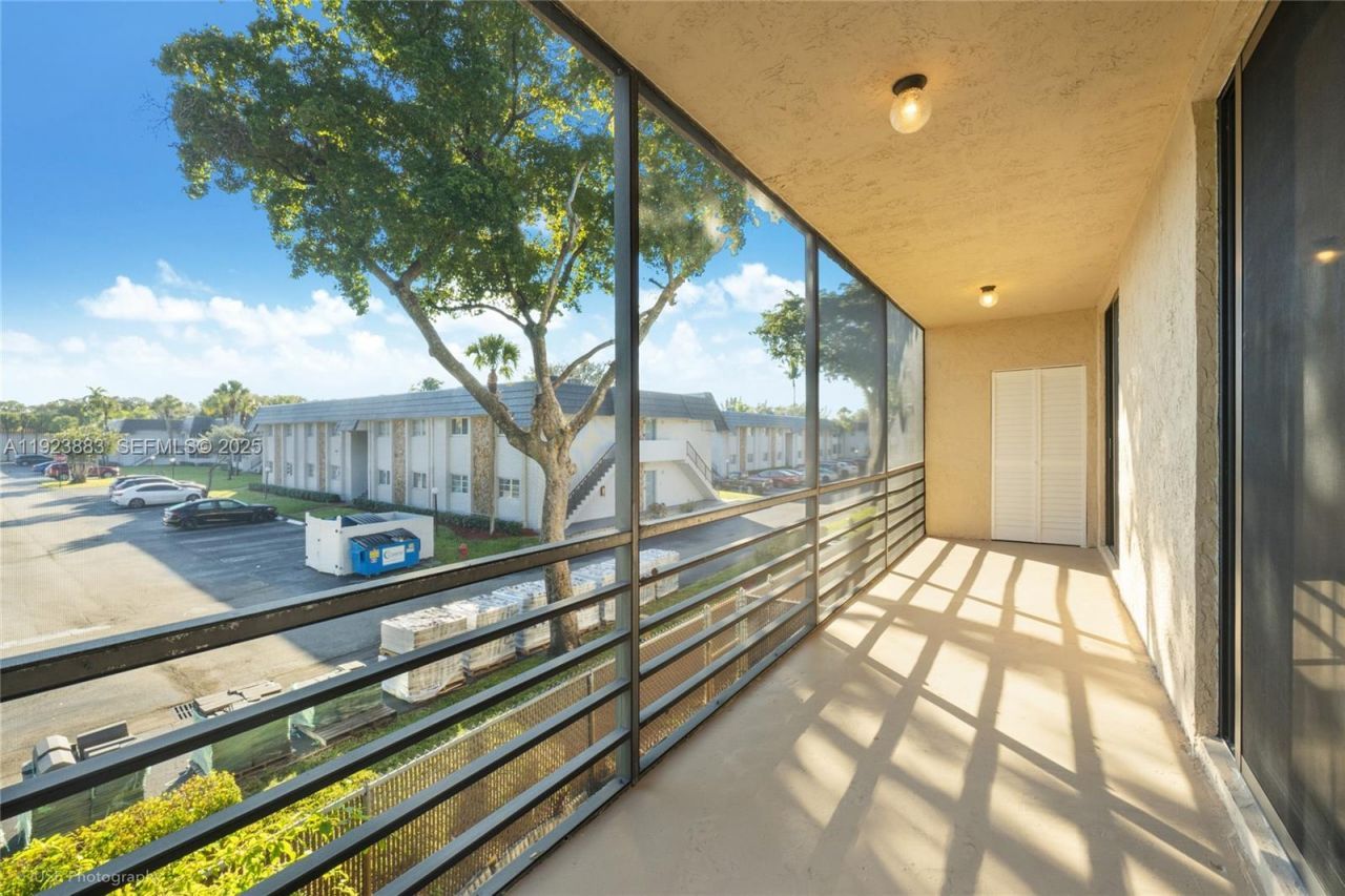 3361 NW 85th Ave, Unit 201, Coral Springs, FL 33065 Photo