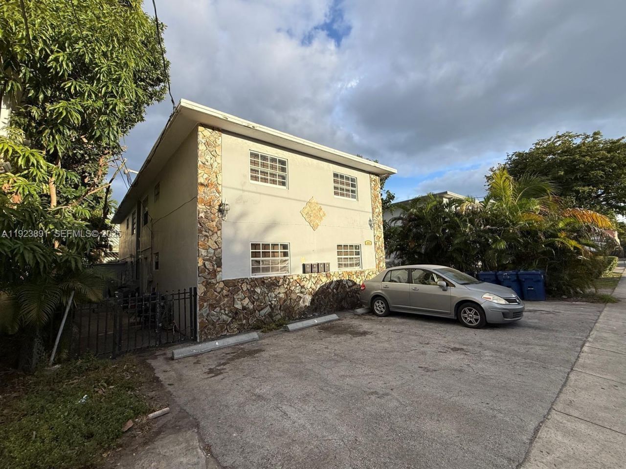 219 NW 10th Ave, Miami, FL 33128 Photo