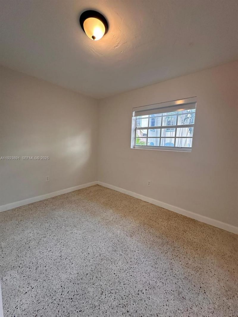 219 NW 10th Ave, Miami, FL 33128 Photo