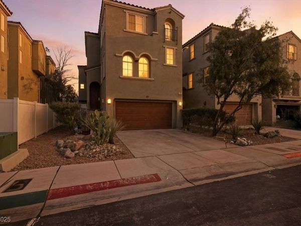 1181 Enzo Avenue, Henderson, NV 89052