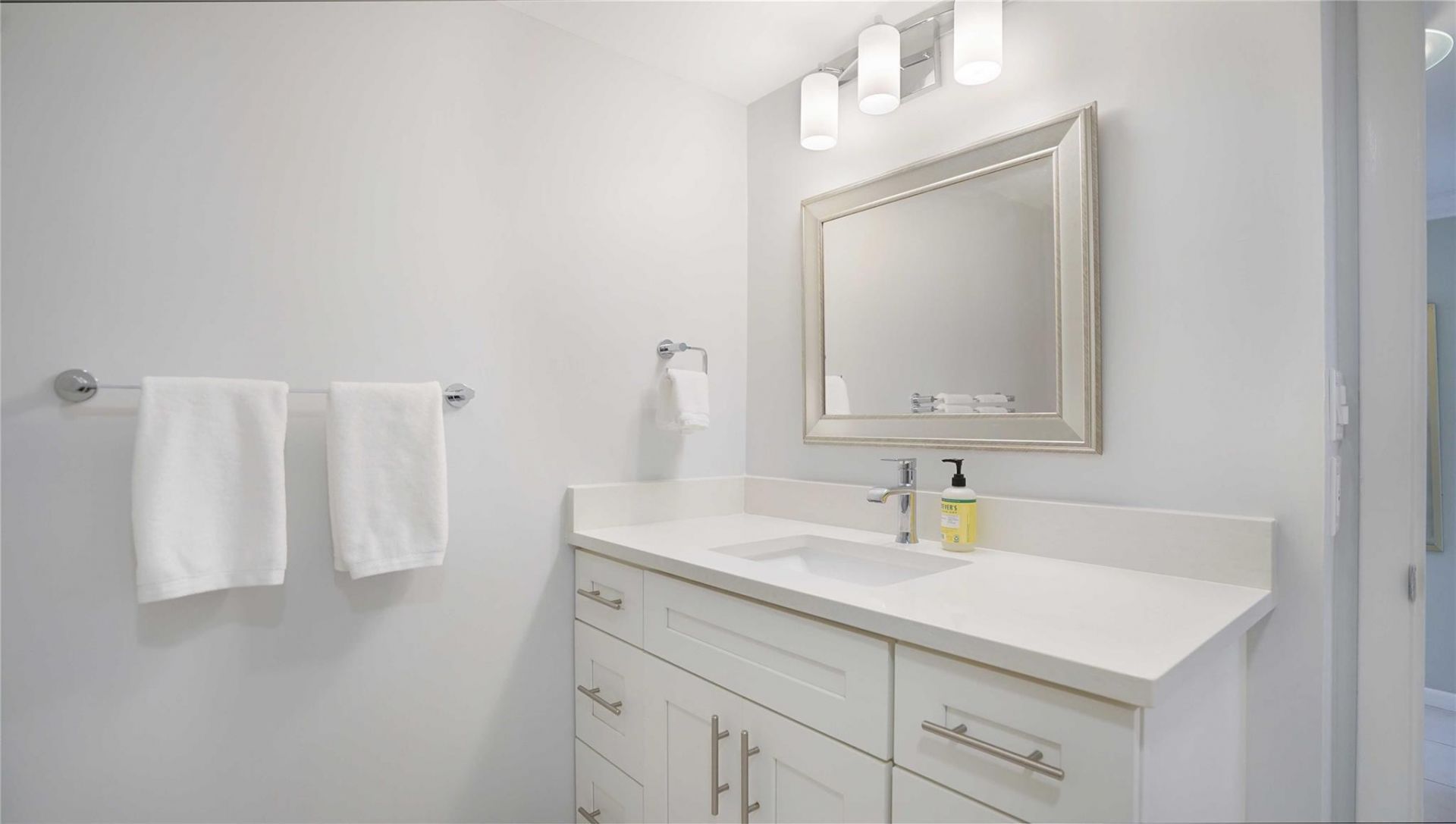 3500 Galt Ocean Drive, Unit 710, Fort Lauderdale, FL 33308 Photo