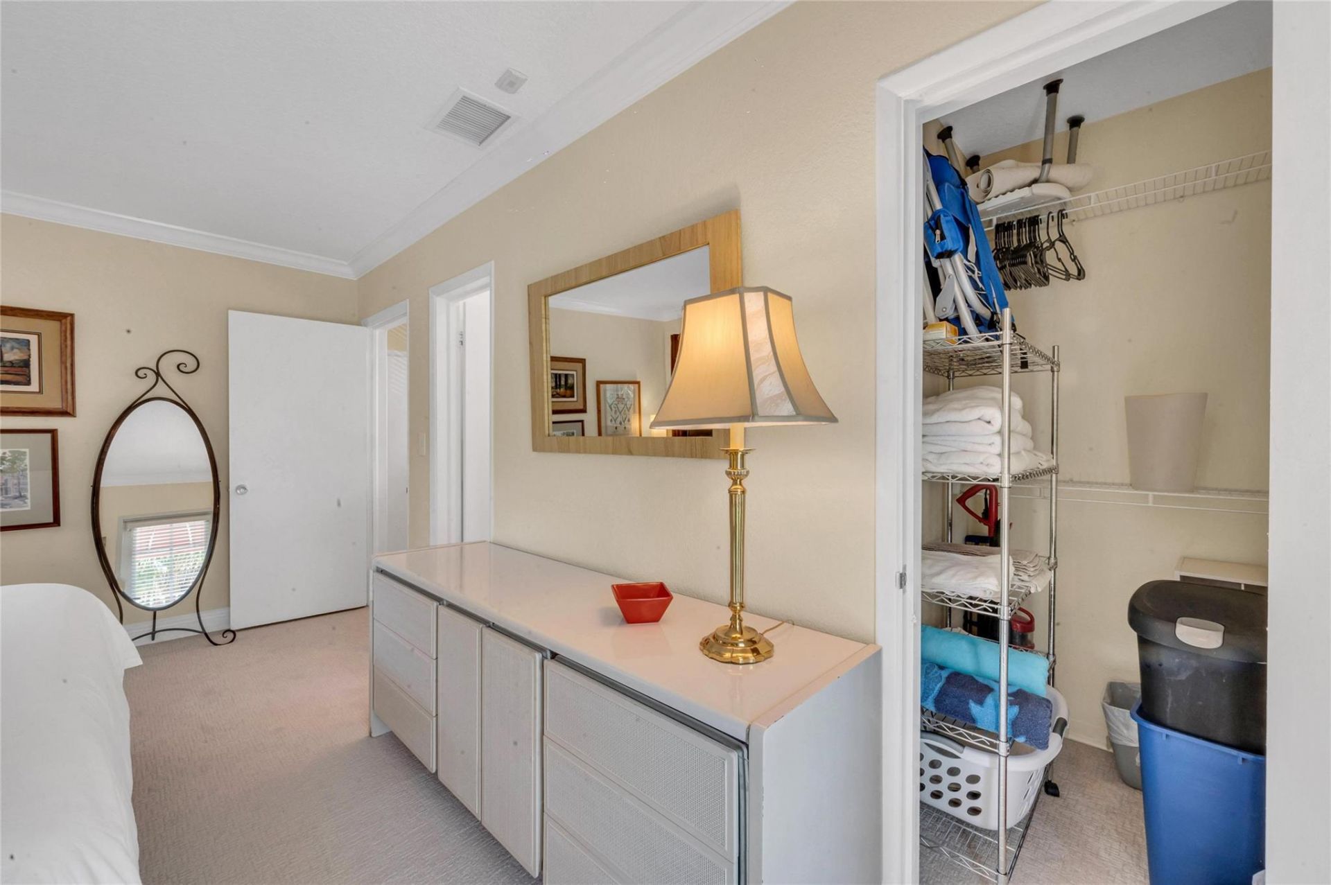 341 N Birch Road, Unit 204, Fort Lauderdale, FL 33304 Photo