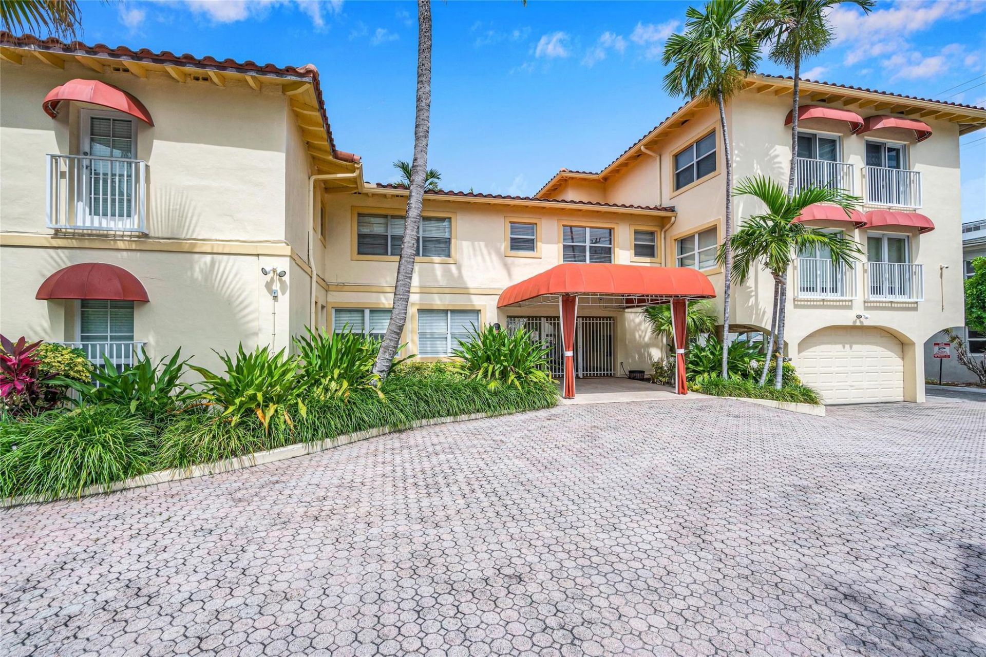 341 N Birch Road, Unit 204, Fort Lauderdale, FL 33304 Photo