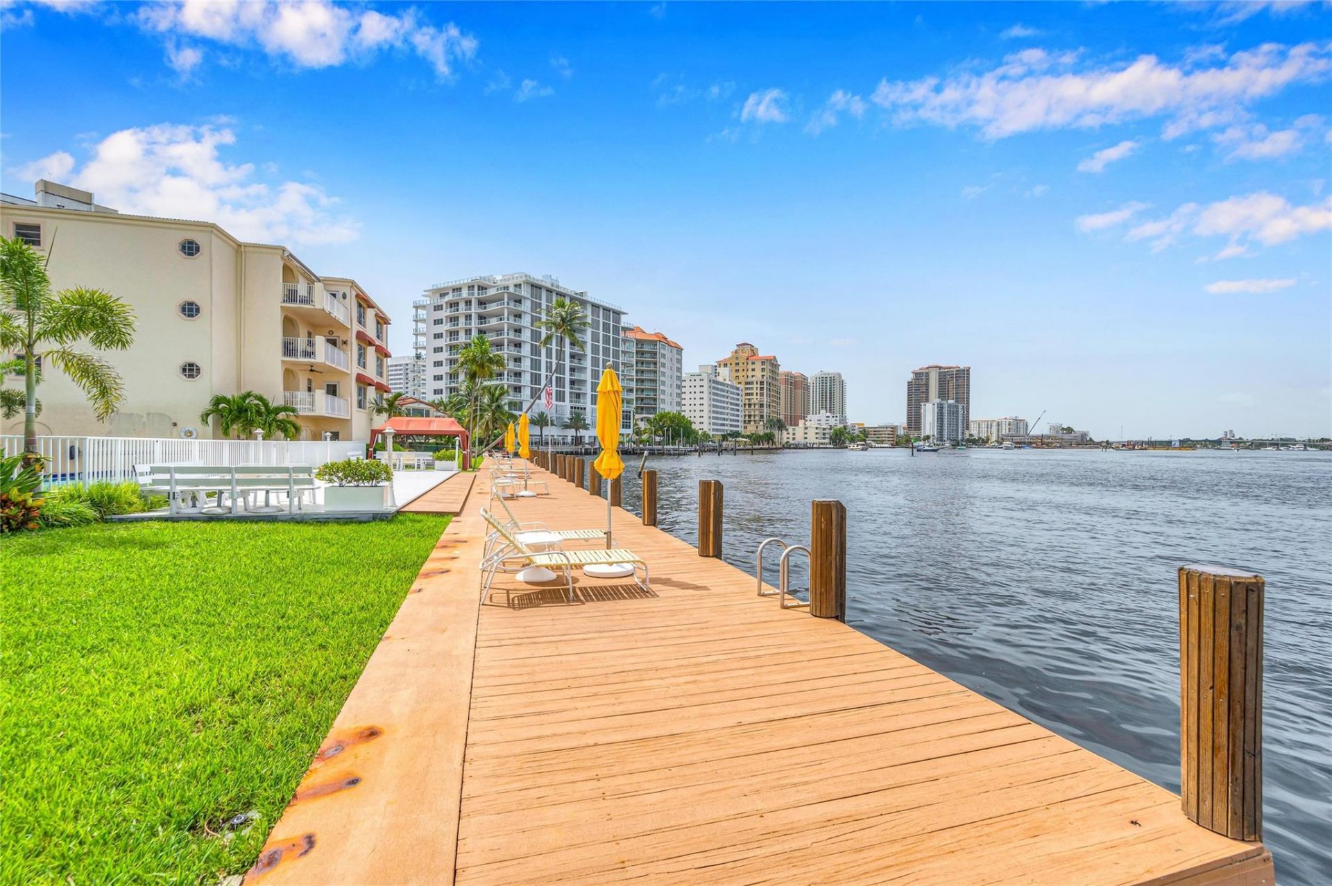 341 N Birch Road, Unit 204, Fort Lauderdale, FL 33304 Photo