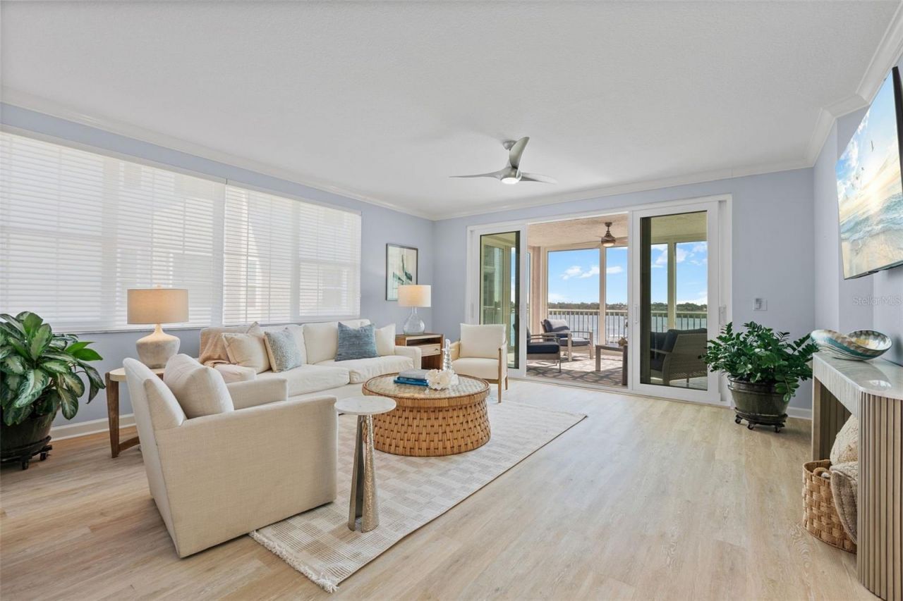 1240 Dolphin Bay Way, Unit 401, Sarasota, FL 34242 Photo