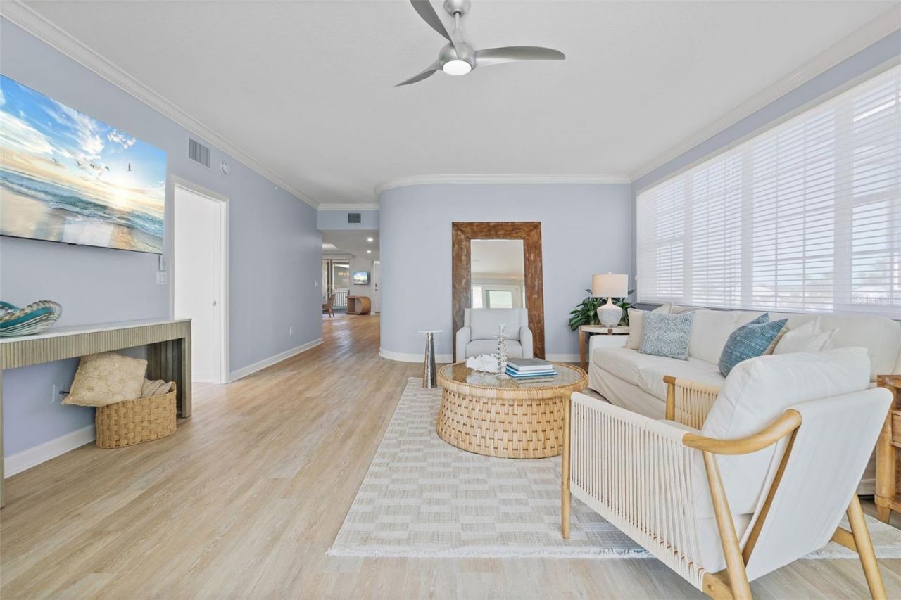 1240 Dolphin Bay Way, Unit 401, Sarasota, FL 34242 Photo