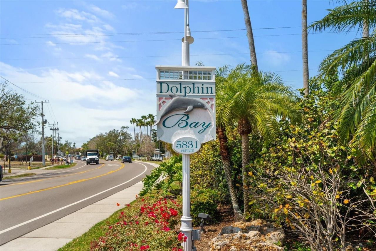 1240 Dolphin Bay Way, Unit 401, Sarasota, FL 34242 Photo