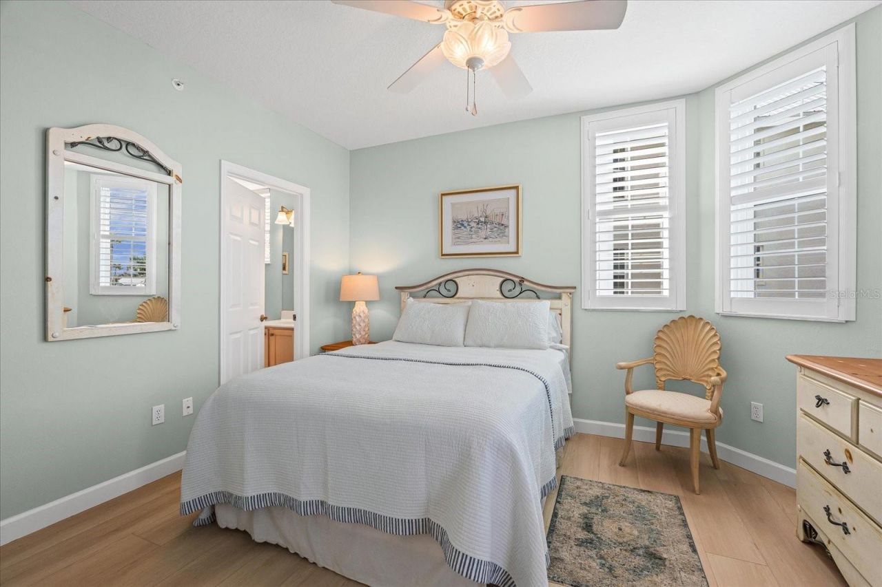 1260 Dolphin Bay Way, Unit 404, Sarasota, FL 34242 Photo