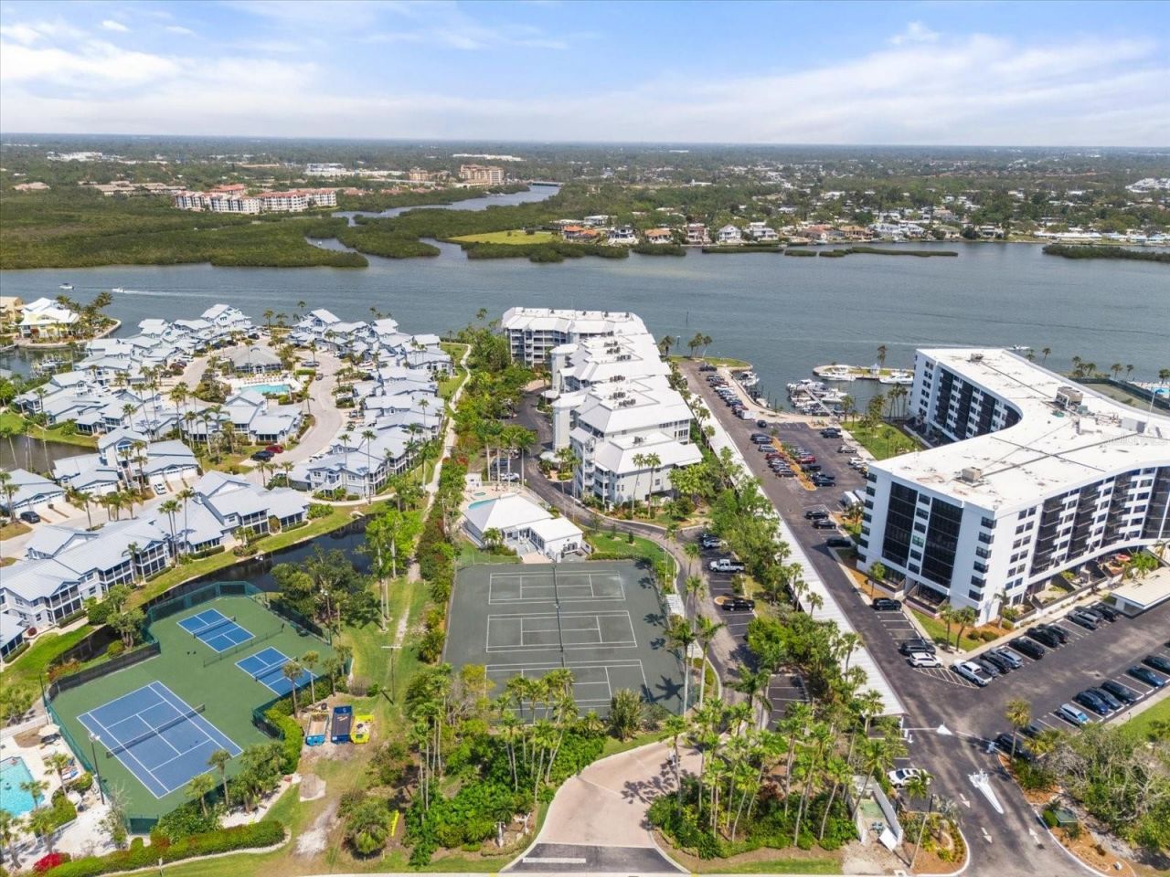 1260 Dolphin Bay Way, Unit 404, Sarasota, FL 34242 Photo