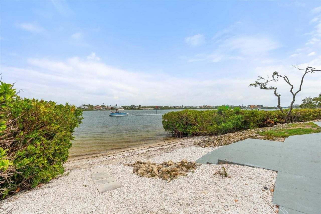 1260 Dolphin Bay Way, Unit 404, Sarasota, FL 34242 Photo