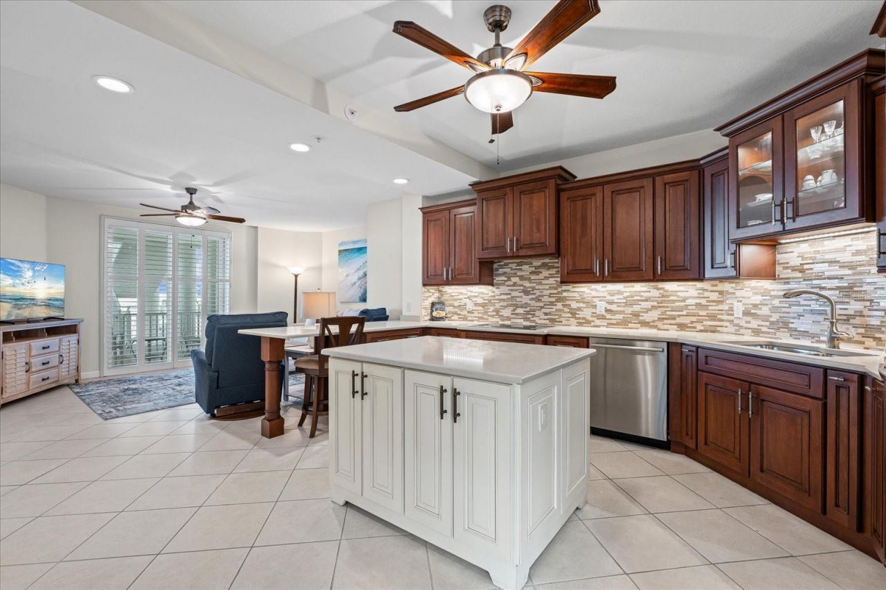 1260 Dolphin Bay Way, Unit 404, Sarasota, FL 34242 Photo