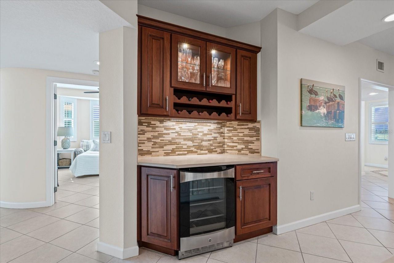 1260 Dolphin Bay Way, Unit 404, Sarasota, FL 34242 Photo