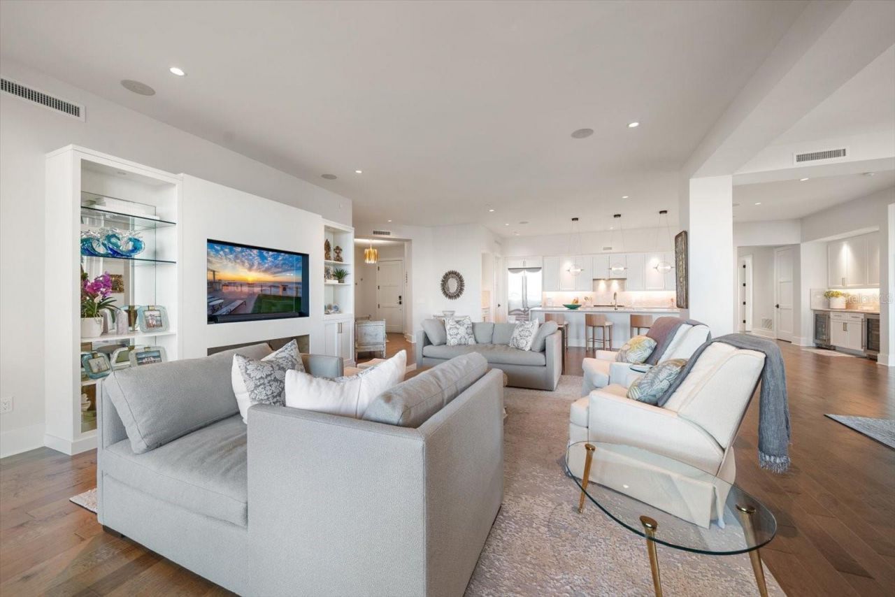 8 Palm Terrace, Unit 605, Belleair, FL 33756 Photo