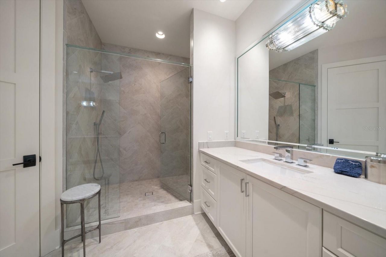 8 Palm Terrace, Unit 605, Belleair, FL 33756 Photo