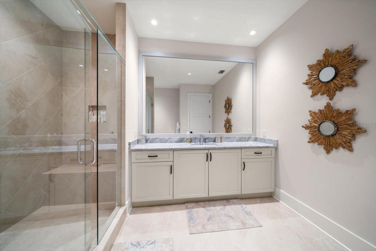 8 Palm Terrace, Unit 605, Belleair, FL 33756 Photo