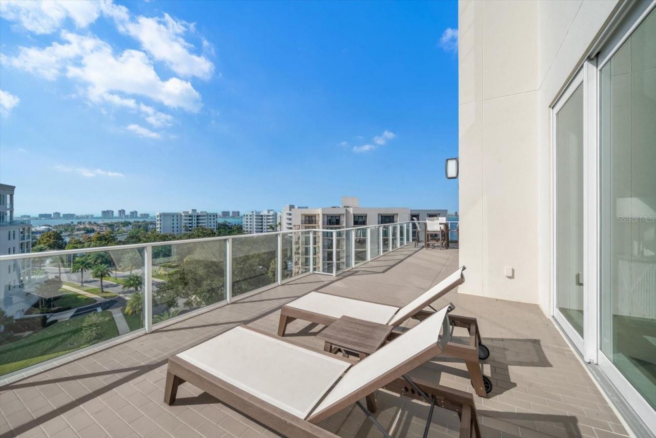 8 Palm Terrace, Unit 605, Belleair, FL 33756 Photo