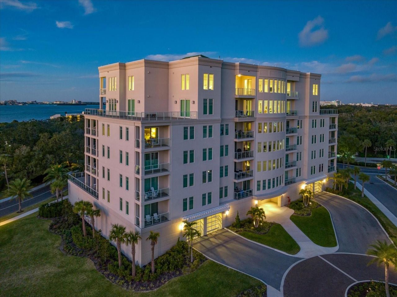 8 Palm Terrace, Unit 605, Belleair, FL 33756 Photo