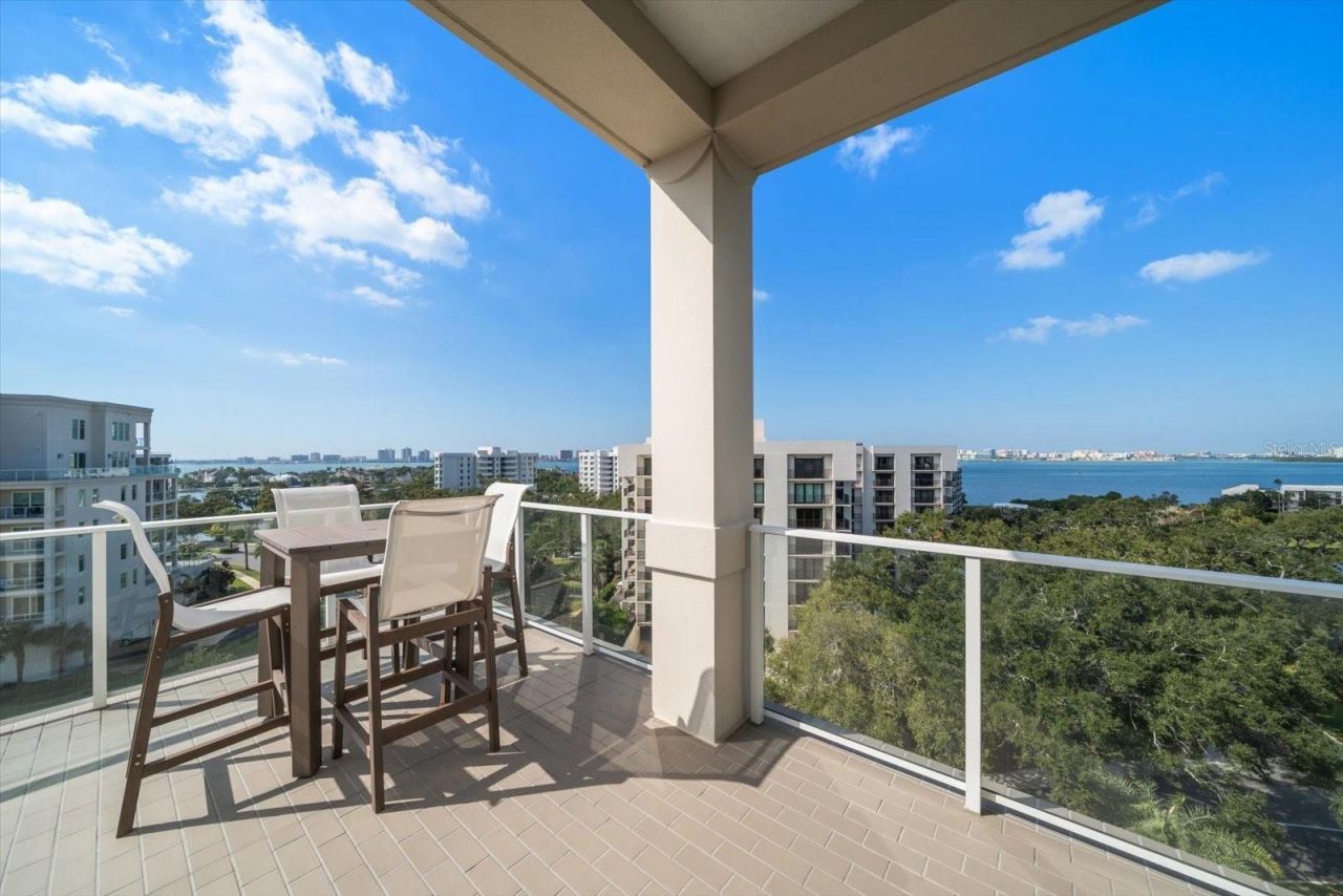 8 Palm Terrace, Unit 605, Belleair, FL 33756 Photo