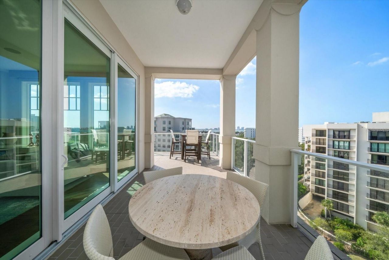 8 Palm Terrace, Unit 605, Belleair, FL 33756 Photo