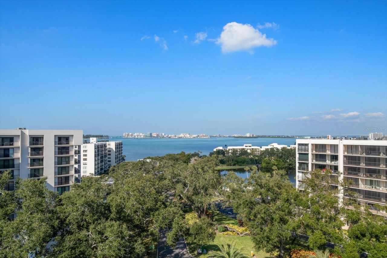 8 Palm Terrace, Unit 605, Belleair, FL 33756 Photo