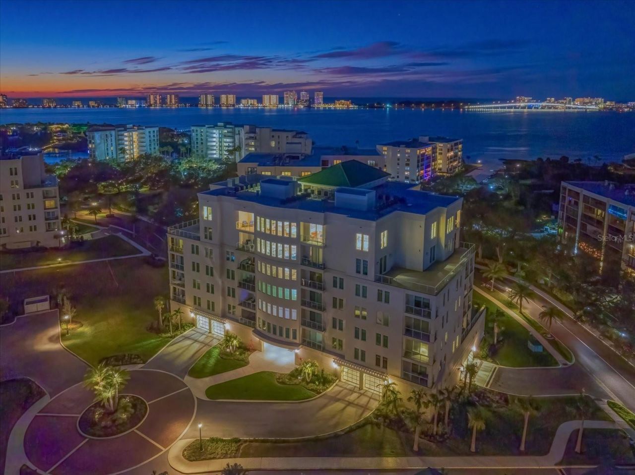 8 Palm Terrace, Unit 605, Belleair, FL 33756 Photo