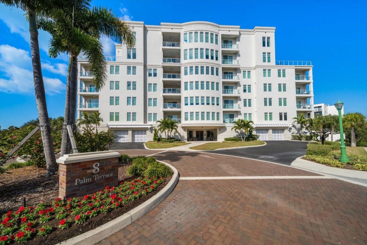 8 Palm Terrace, Unit 605, Belleair, FL 33756 Photo