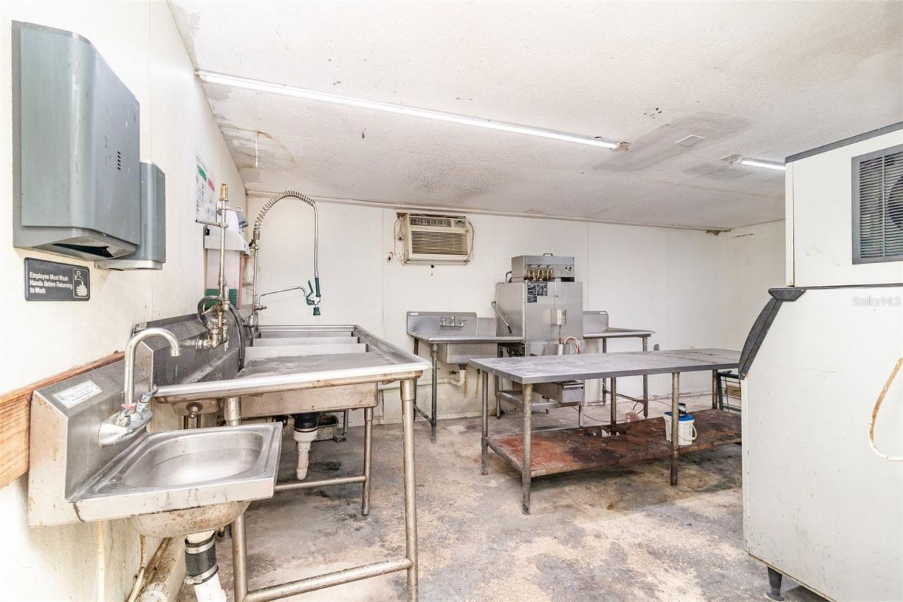 2516 Sanford Avenue, Sanford, FL 32773 Photo