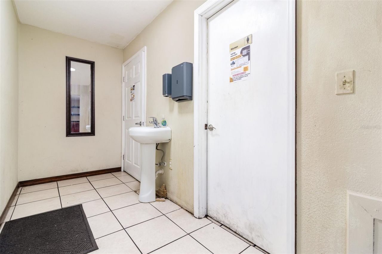 2516 Sanford Avenue, Sanford, FL 32773 Photo