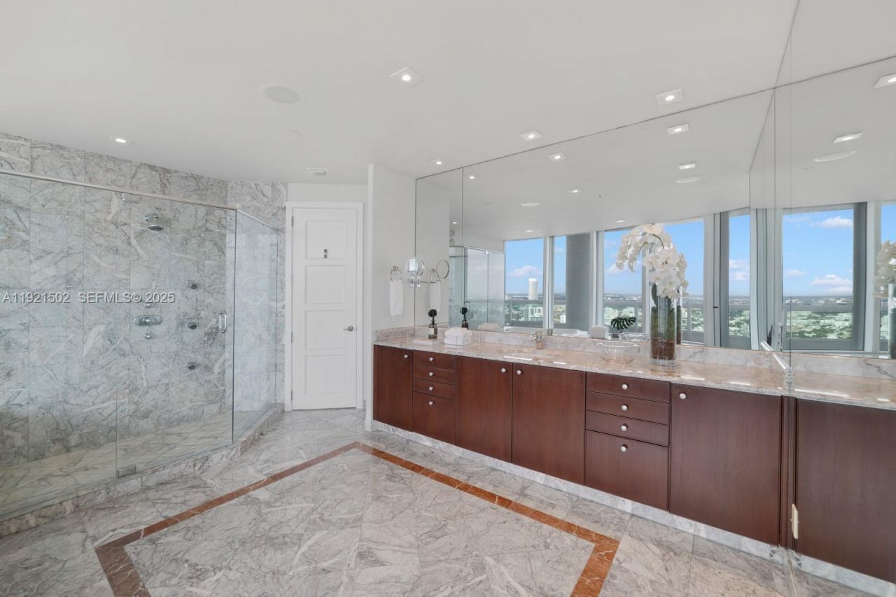 1643 Brickell Ave, Unit PH4902, Miami, FL 33129 Photo