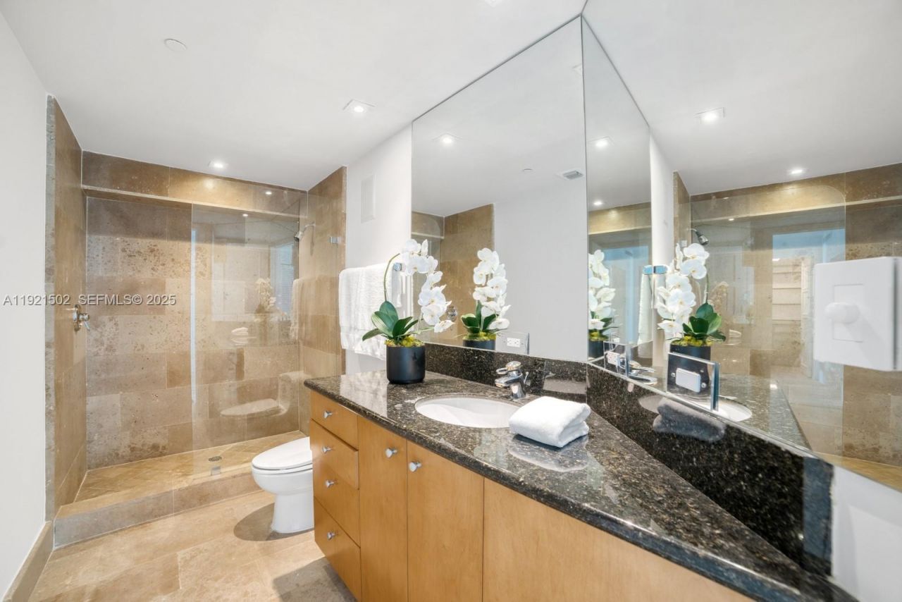 1643 Brickell Ave, Unit PH4902, Miami, FL 33129 Photo