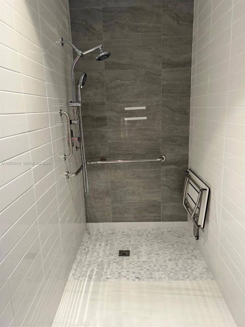 17550 Collins Ave, Unit 1204, Sunny Isles Beach, FL 33160 Photo