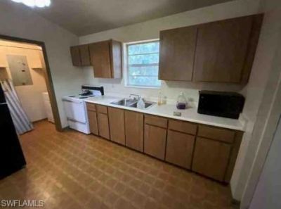 420 SE 1st St, South Bay, FL 33493 Photo
