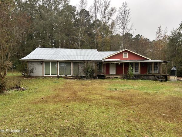 11110 Highway 84 , McCall Creek, MS 39647