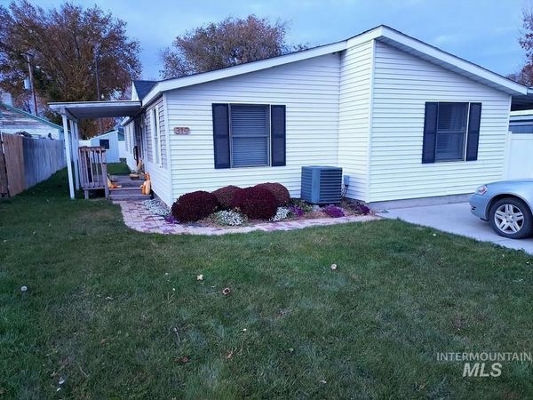 319 2nd Street, Hazelton, ID 83335