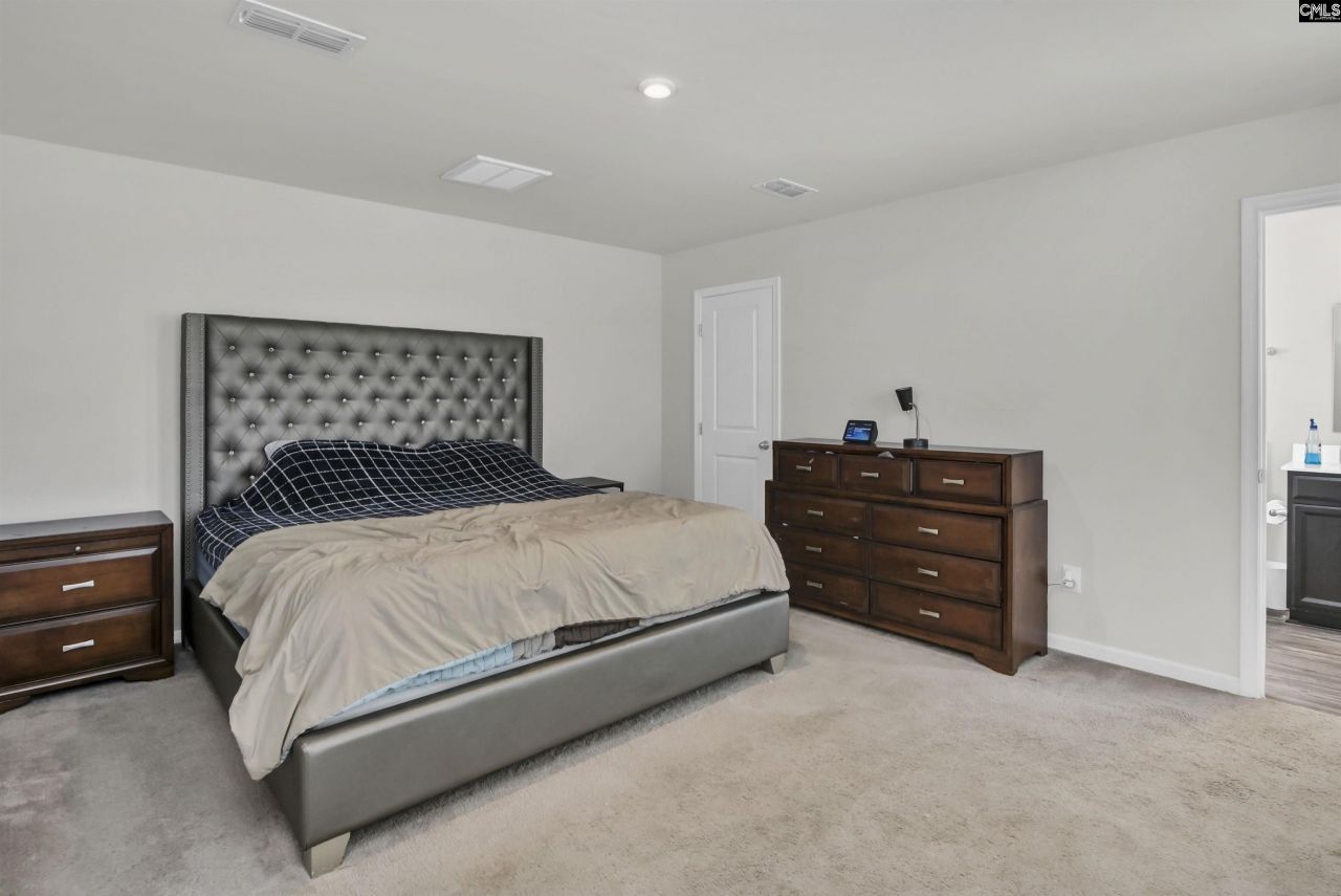 943 Sequoia Drive Photo 9