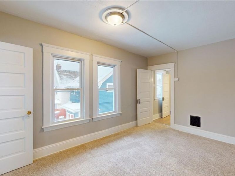 7803 Dearborn Avenue, Cleveland, OH 44102 Photo 24