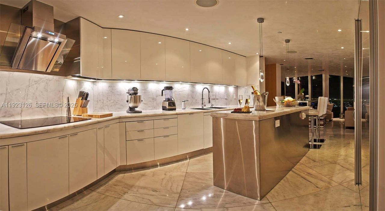 1643 Brickell Avenue, Unit 2902, Miami, FL 33129 Photo