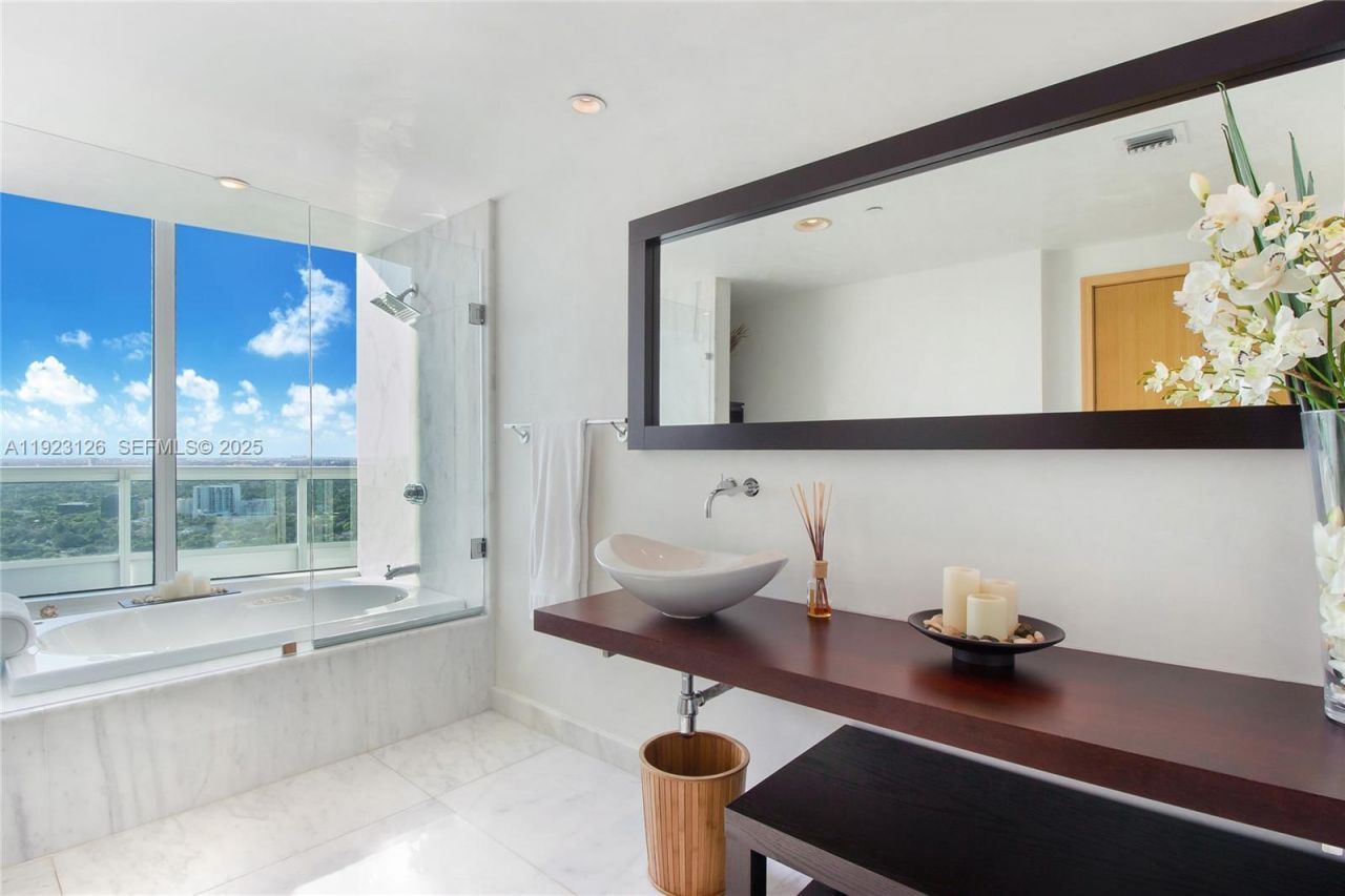 1643 Brickell Avenue, Unit 2902, Miami, FL 33129 Photo